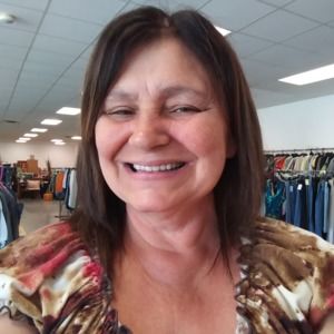 Meet your Posher, Angela